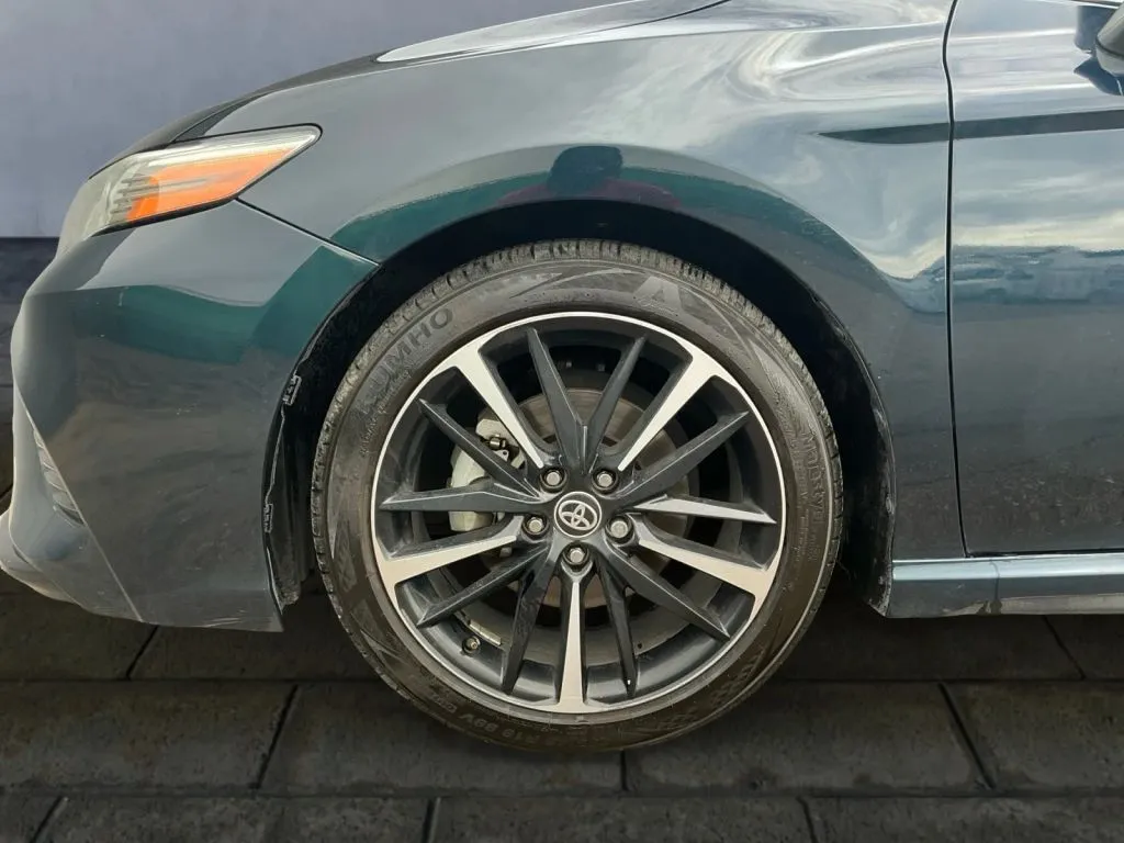 Toyota Camry photo 24