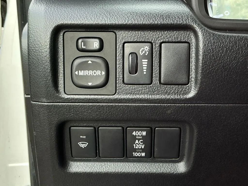 Toyota 4Runner photo 36