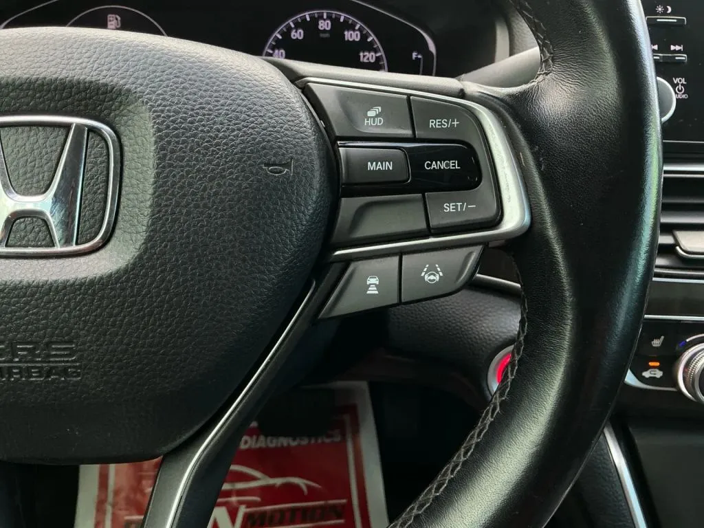 Honda Accord photo 28