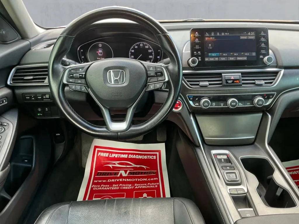 Honda Accord photo 16