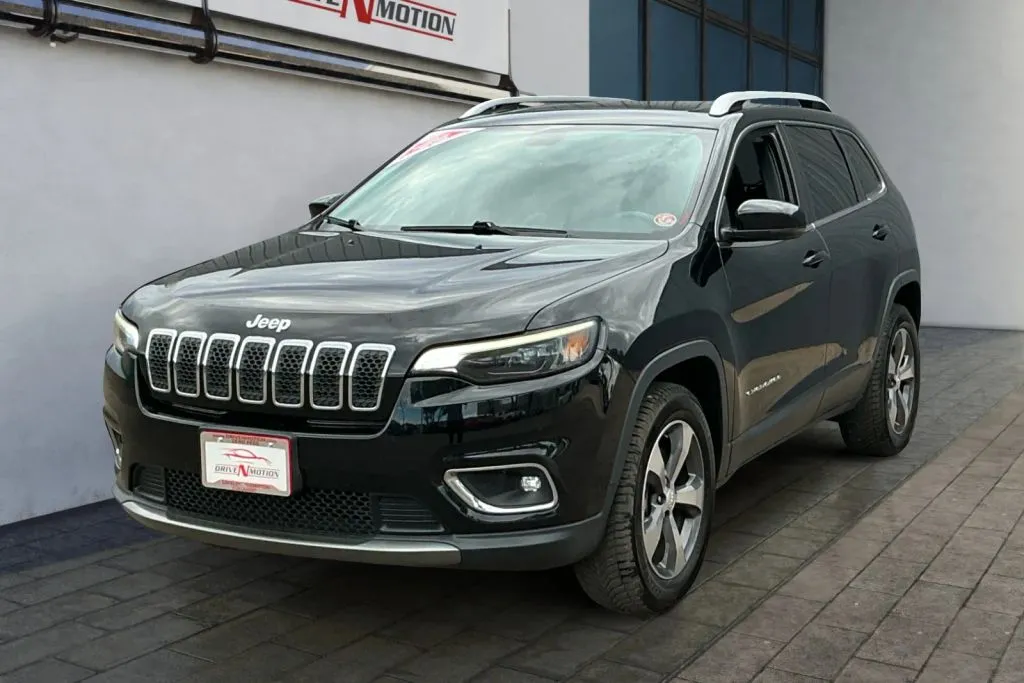 Jeep Cherokee photo 7
