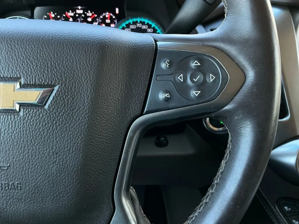 Chevrolet Suburban photo 29