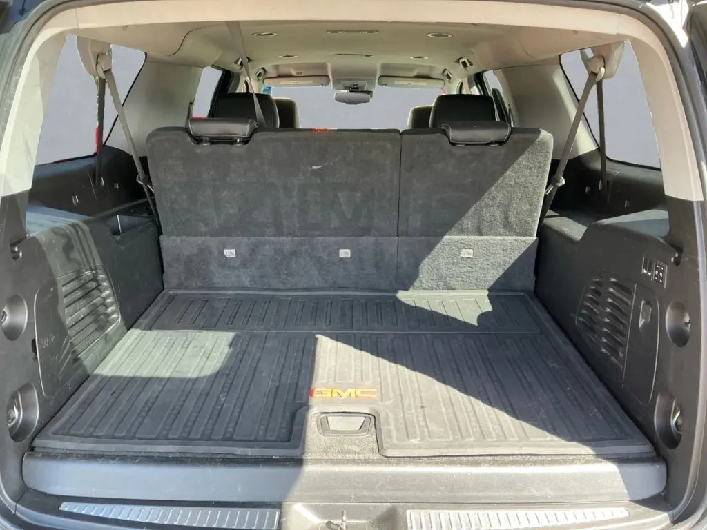 GMC Yukon XL photo 20