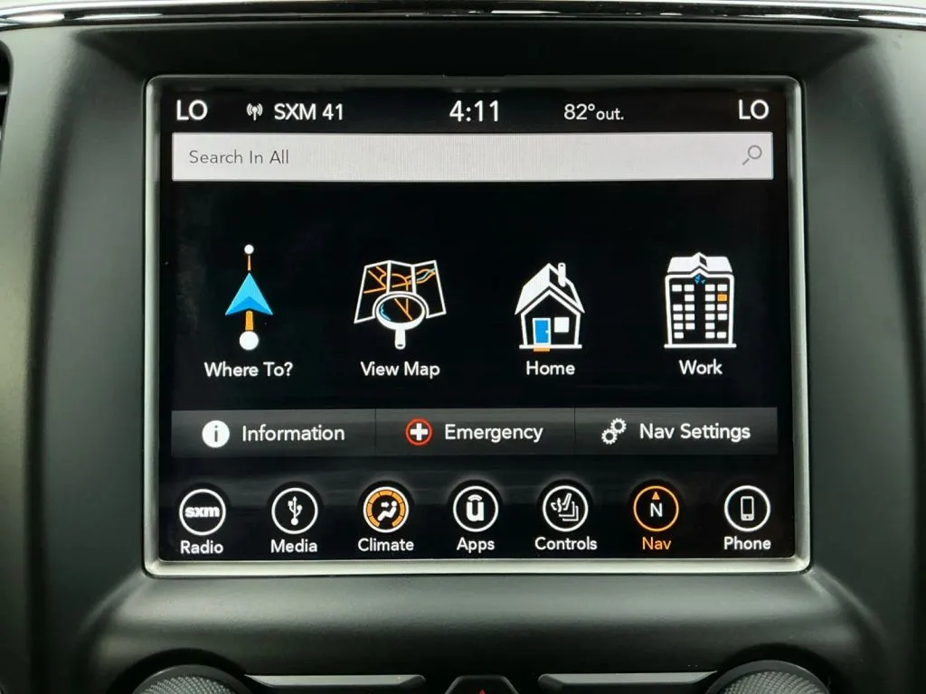 Jeep Grand Cherokee photo 30