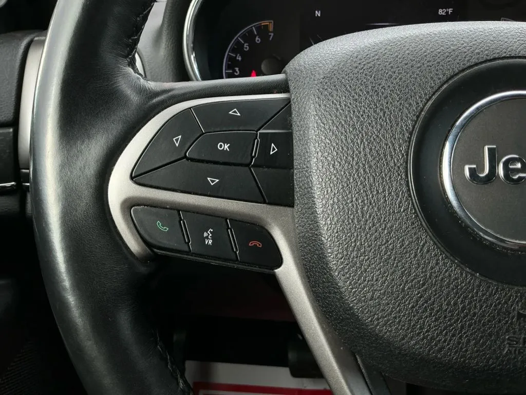Jeep Grand Cherokee photo 27
