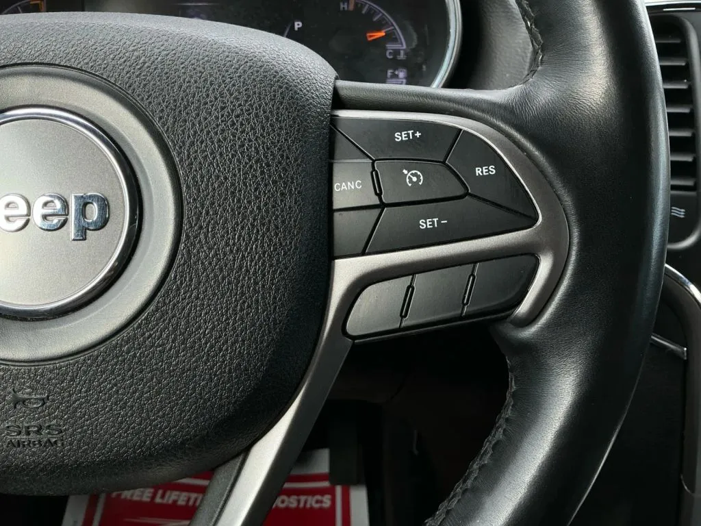 Jeep Grand Cherokee photo 28