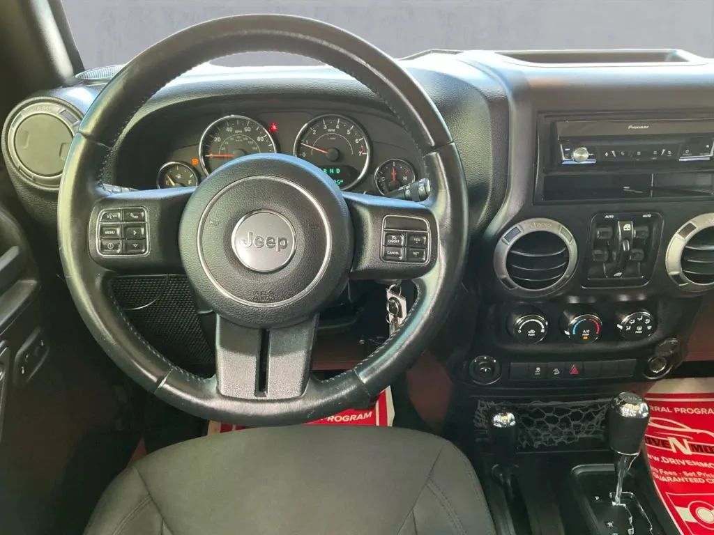 Jeep Wrangler photo 15