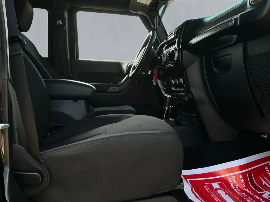Jeep Wrangler photo 20