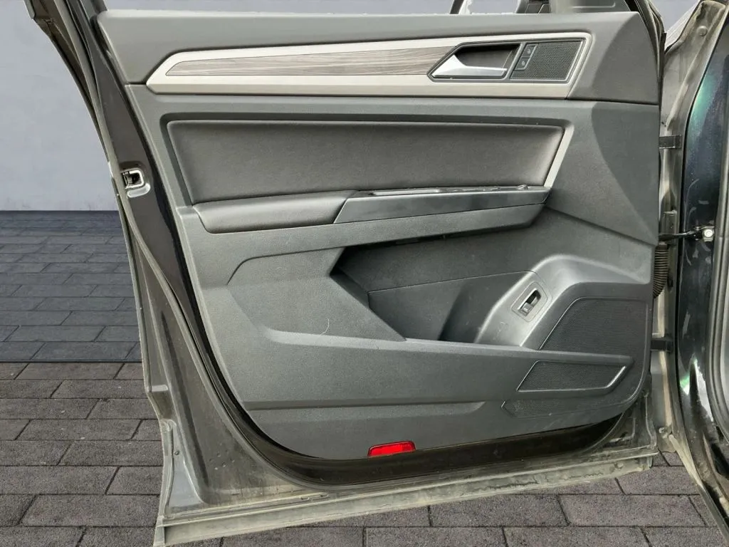 Volkswagen Atlas Cross Sport photo 10