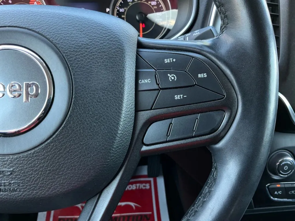 Jeep Cherokee photo 27