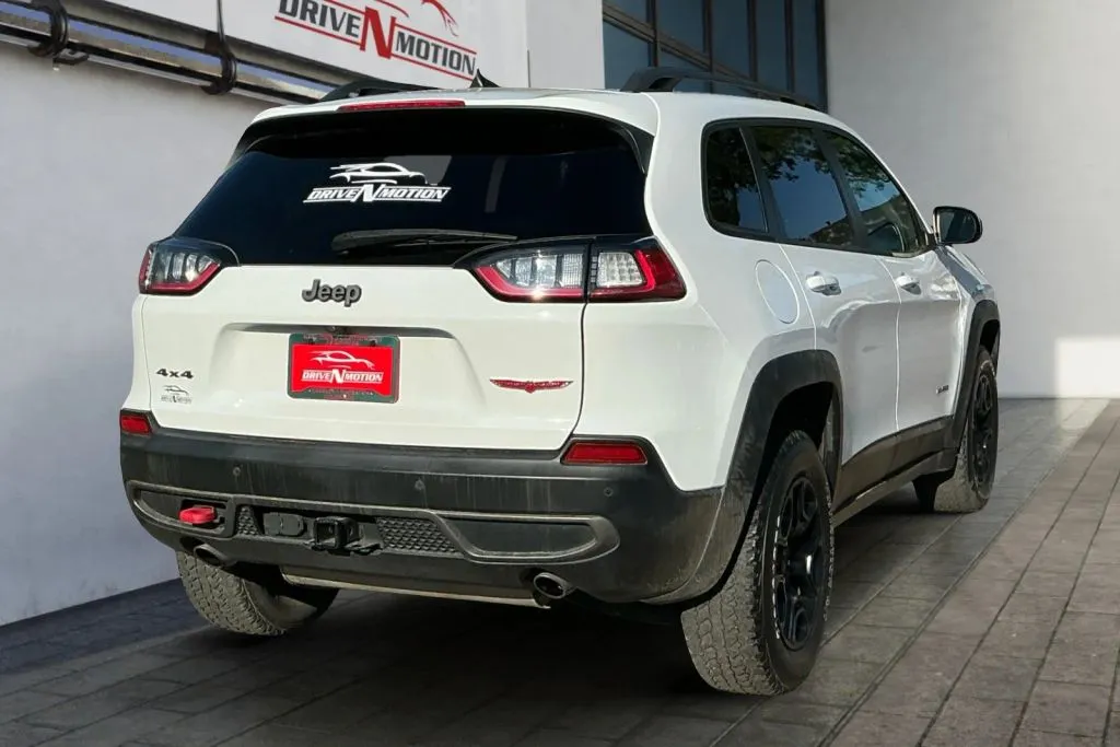 More photos of 2020 Jeep Cherokee TrailHawk Sport Utility 4D at Drive N-Motion Greeley, CO