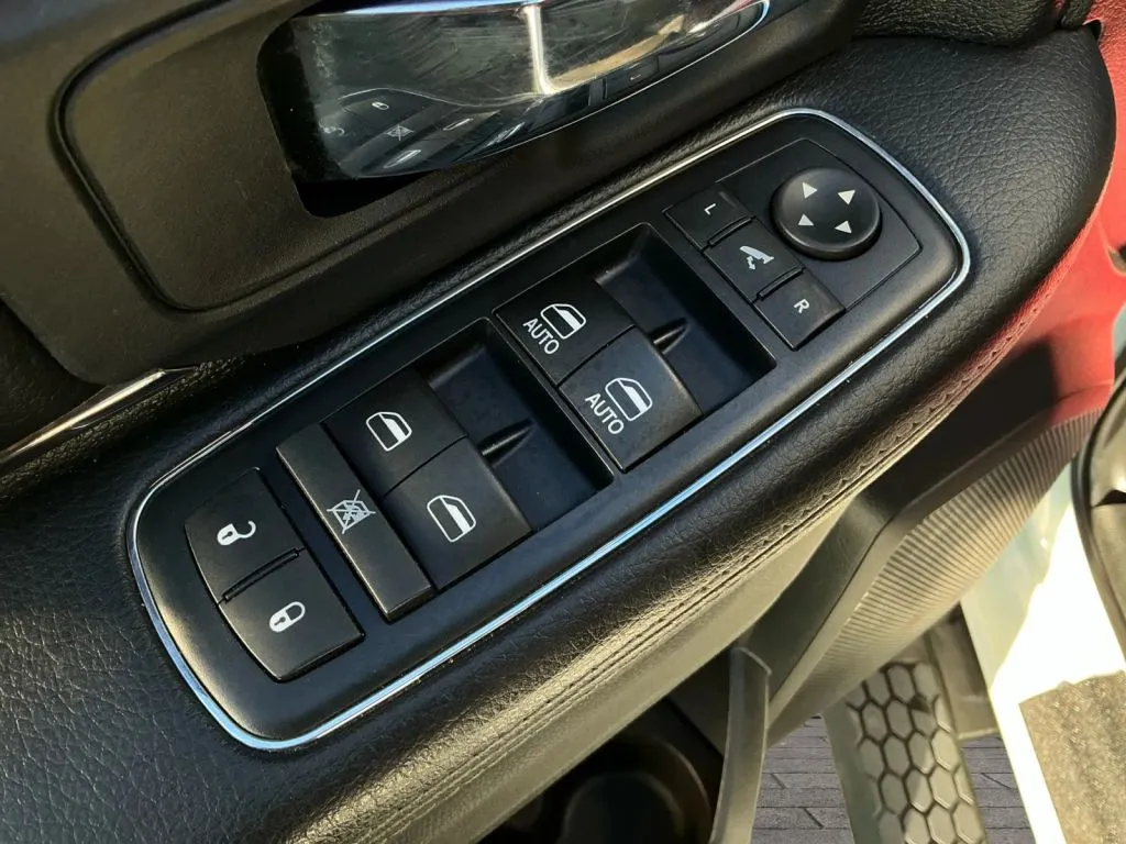 Ram 1500 photo 11