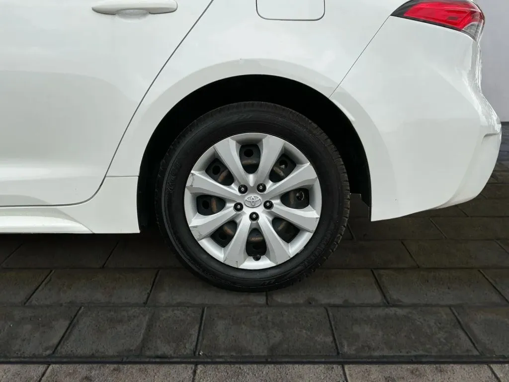 Toyota Corolla photo 18