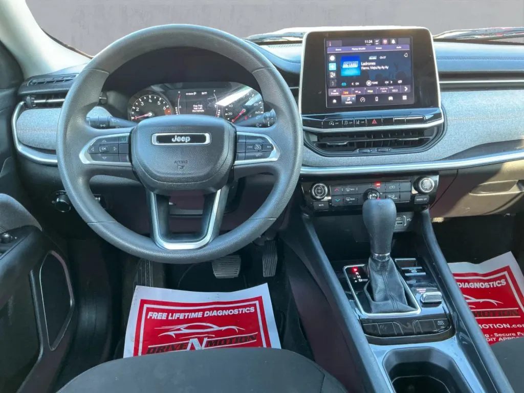 Jeep Compass photo 16