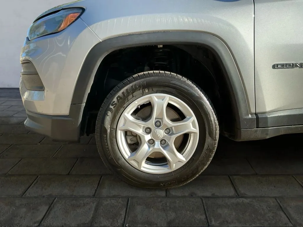 Jeep Compass photo 24