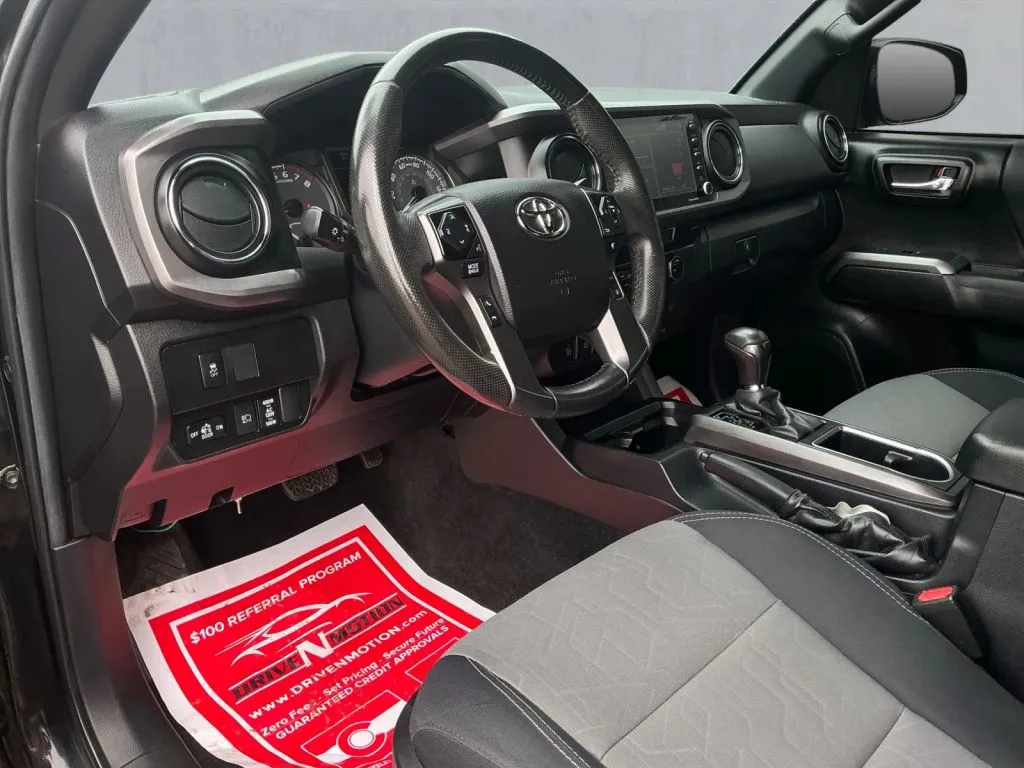2022 Toyota Tacoma SR - Photo 13
