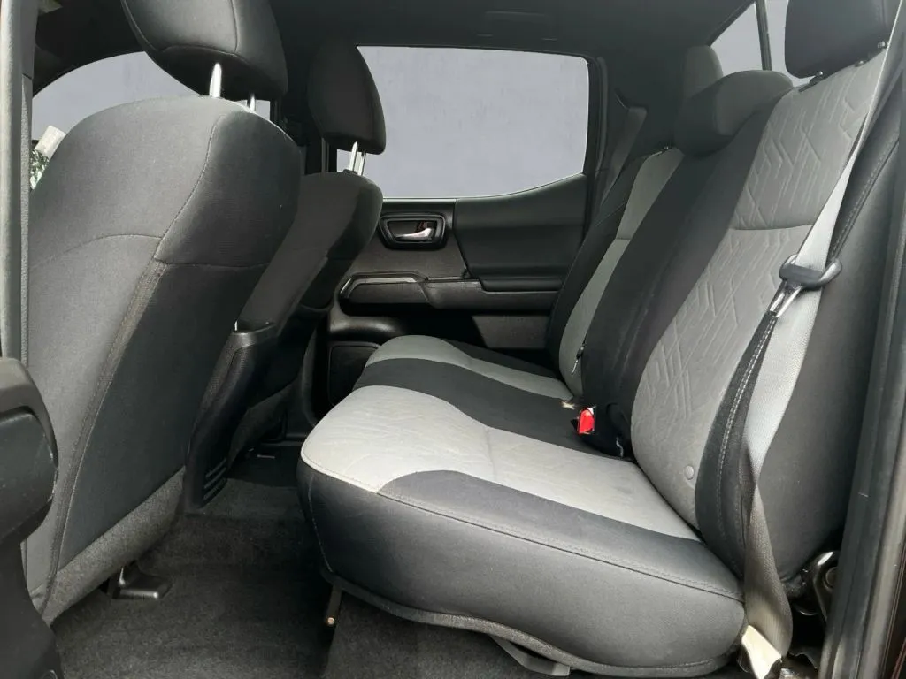 2022 Toyota Tacoma SR - Photo 14