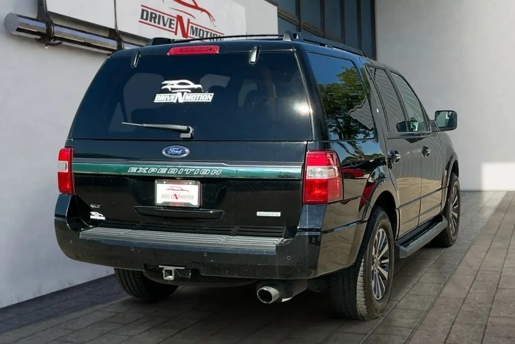 More photos of 2017 Ford Expedition XLT Sport Utility 4D at Drive N-Motion Greeley, CO