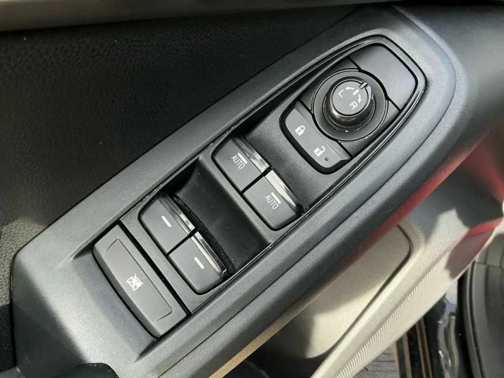 Subaru Impreza photo 11