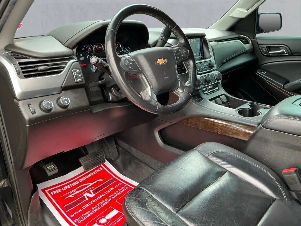 Chevrolet Tahoe photo 13