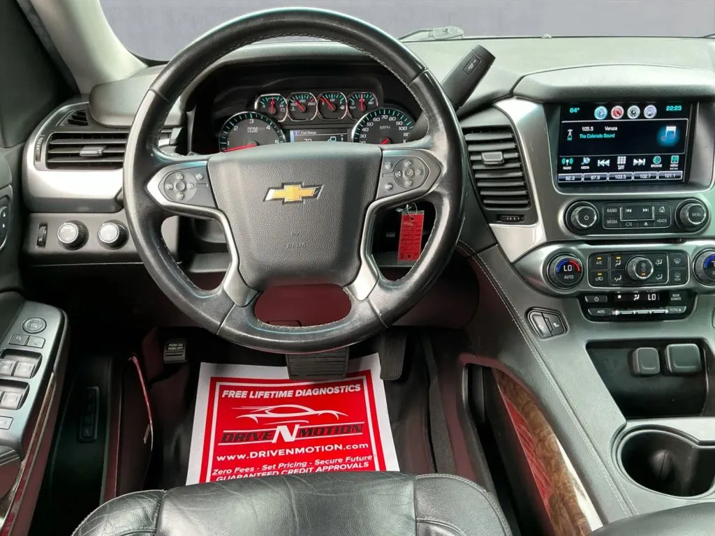 Chevrolet Tahoe photo 16