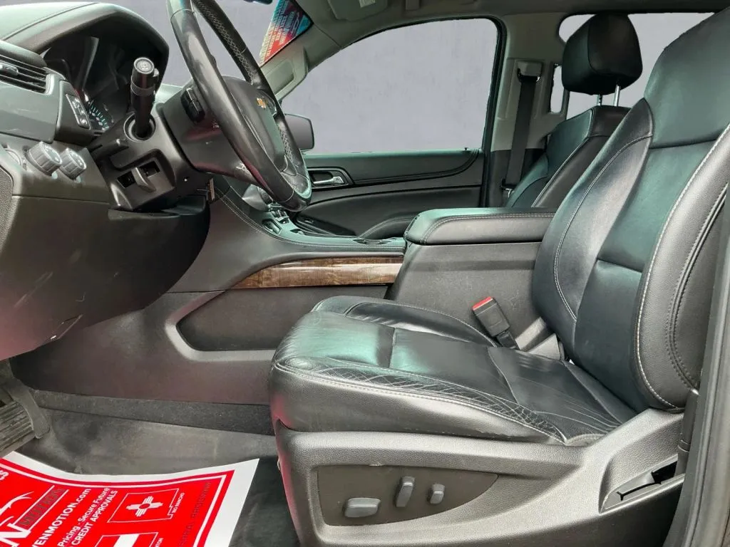 Chevrolet Tahoe photo 12