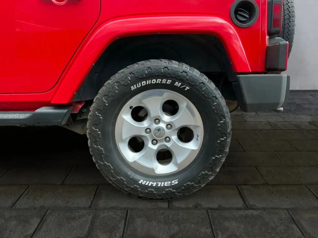 Jeep Wrangler photo 17