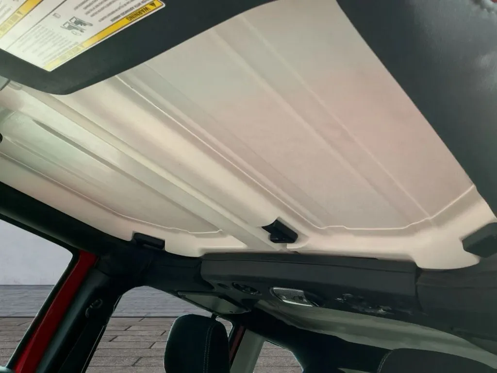 Jeep Wrangler photo 25
