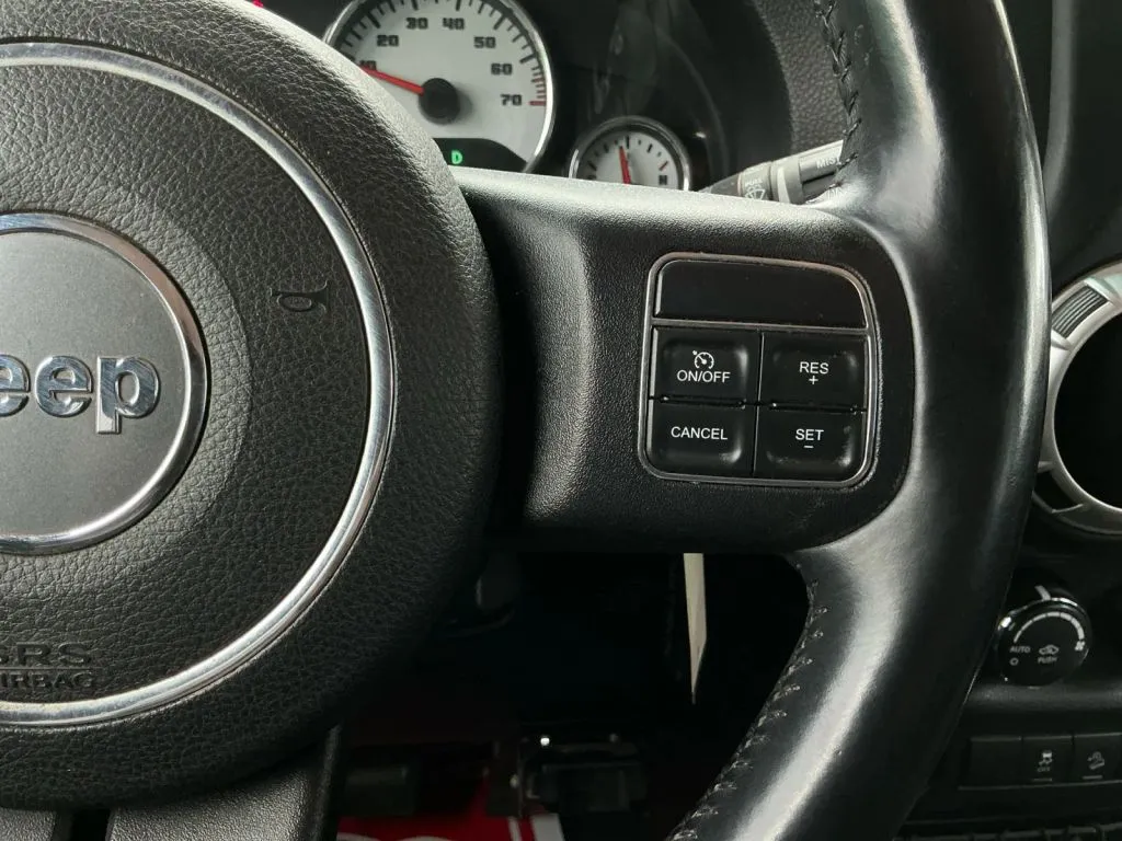 Jeep Wrangler photo 28