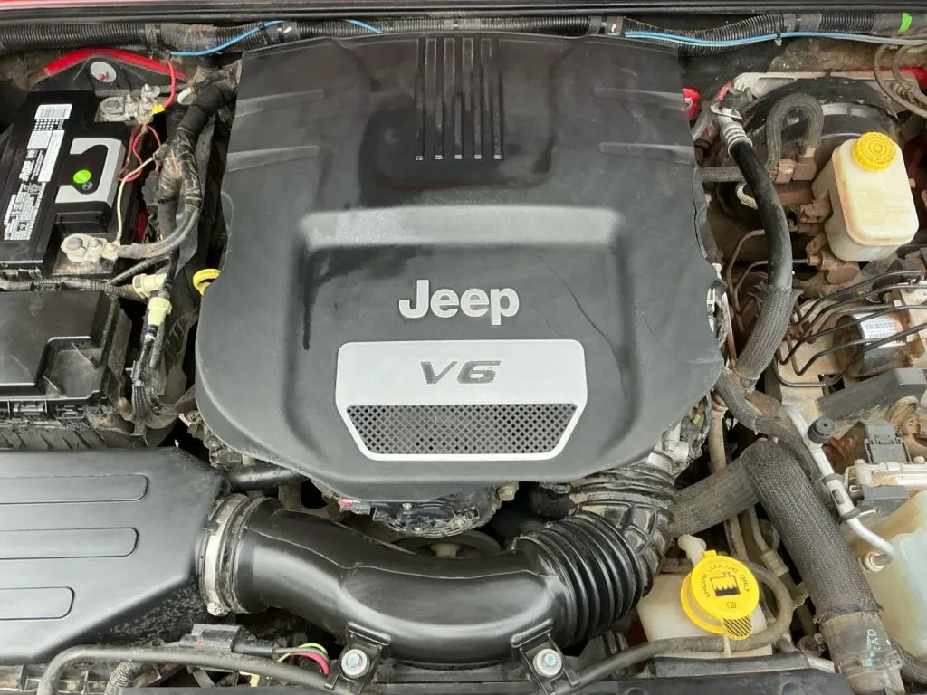 Jeep Wrangler photo 23