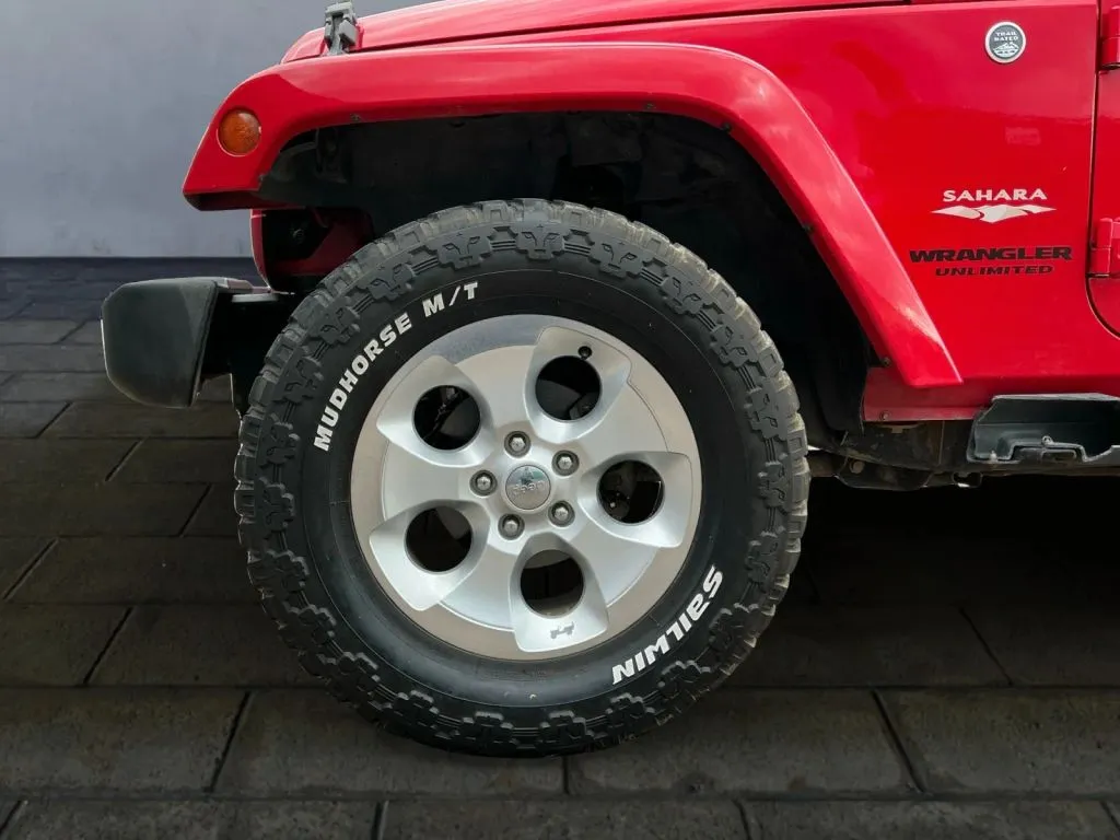 Jeep Wrangler photo 24