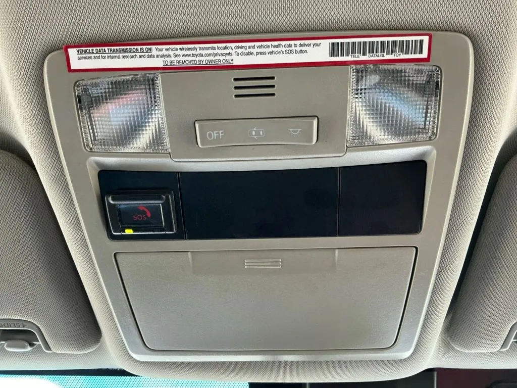 Toyota Tacoma photo 32