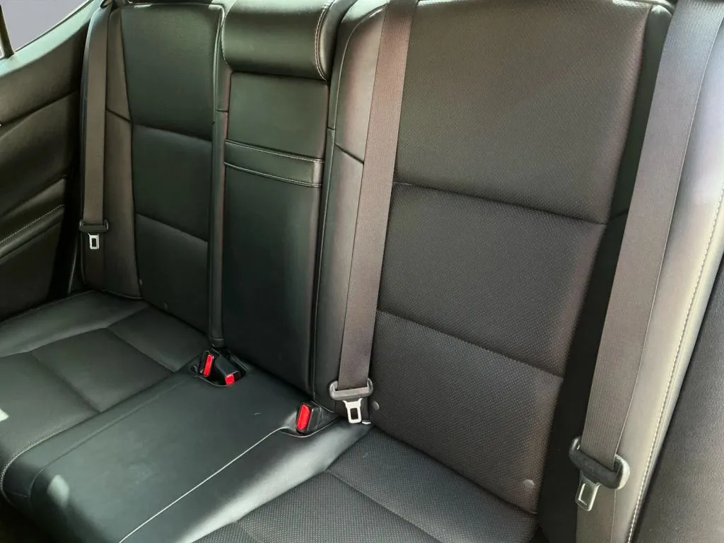 Lexus ES photo 15