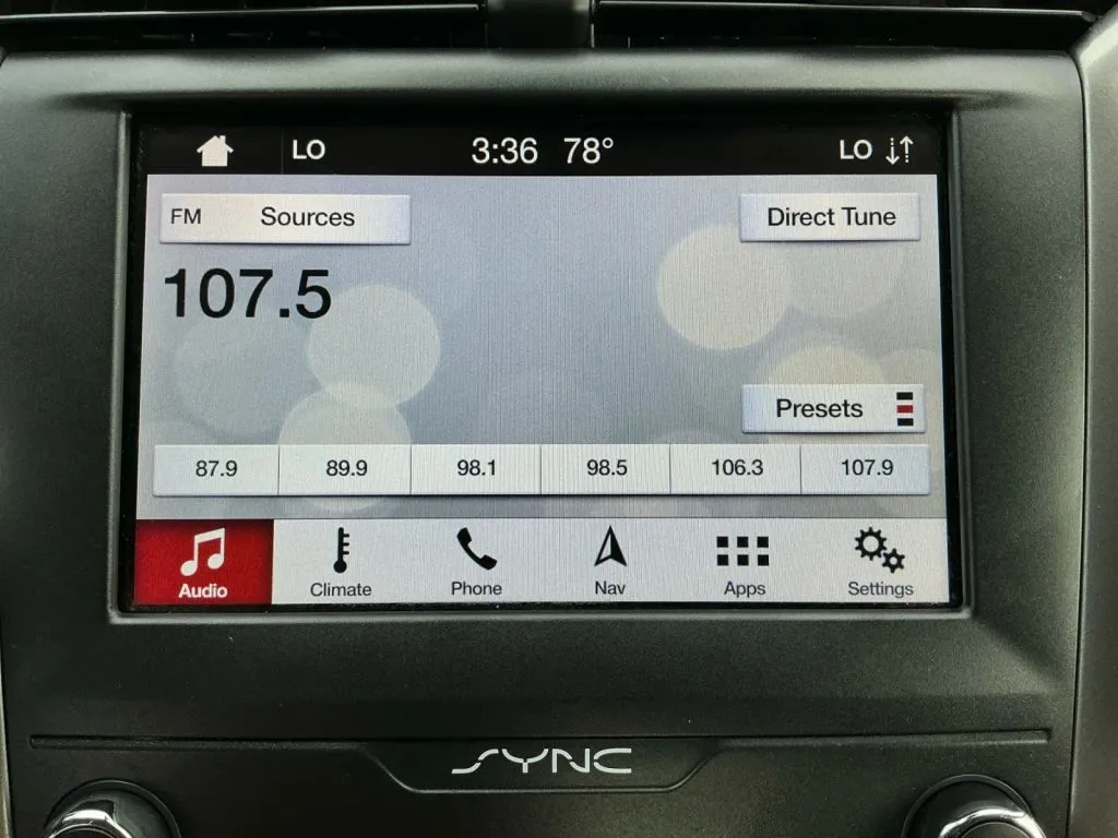 Ford Fusion photo 28