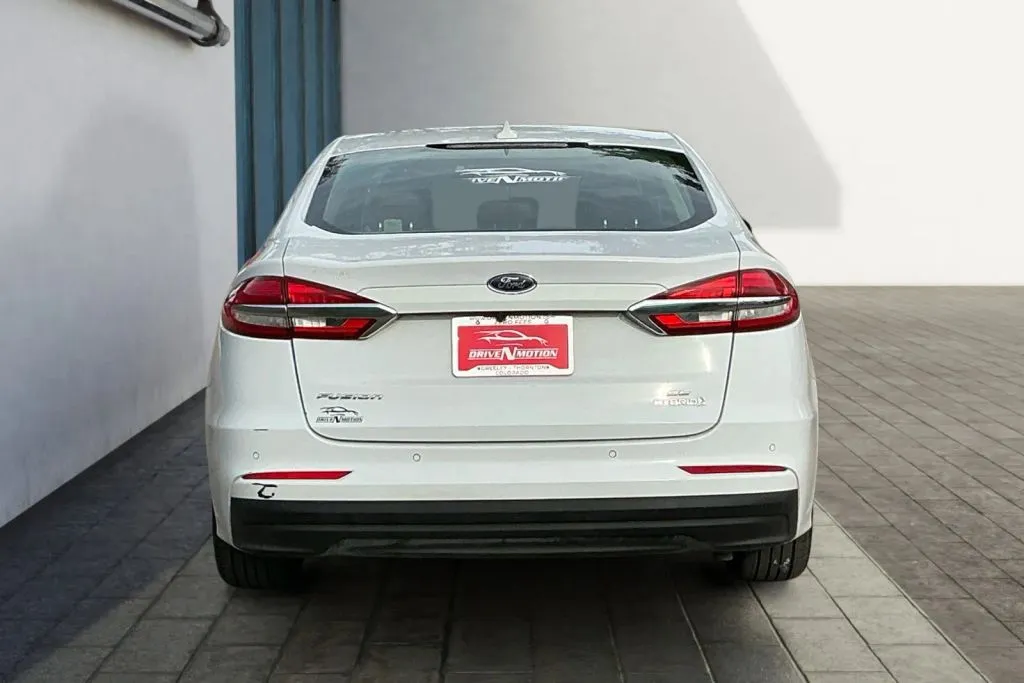 More photos of 2019 Ford Fusion SE Hybrid Sedan 4D at Drive N-Motion Greeley, CO