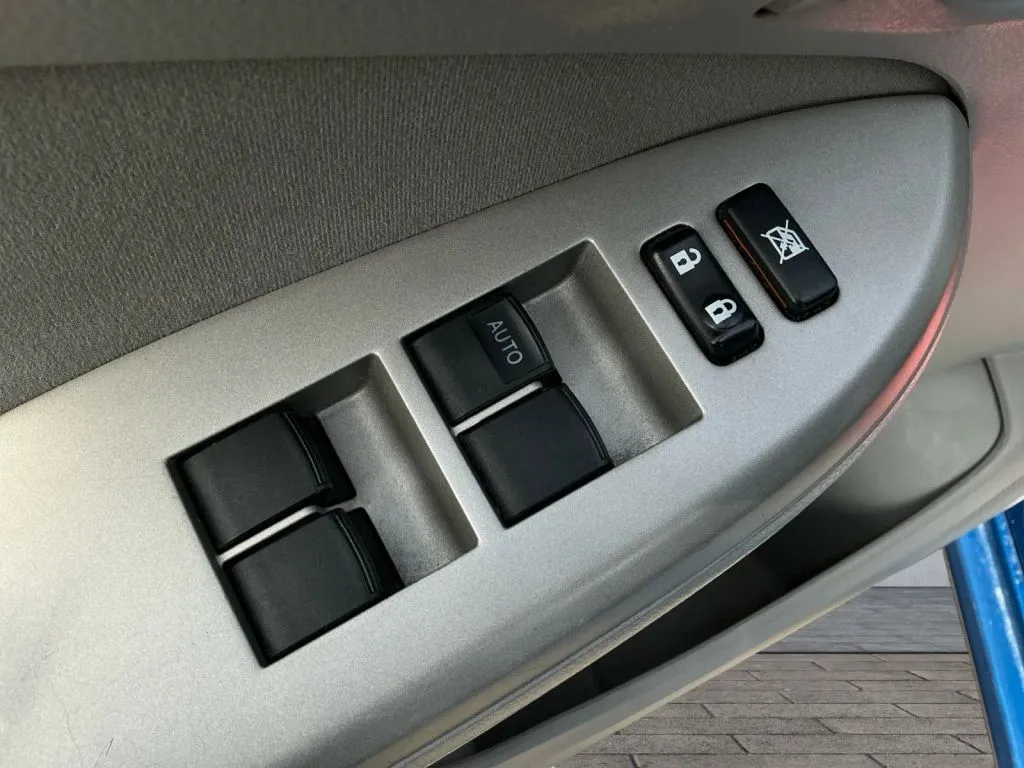 Toyota Corolla photo 11