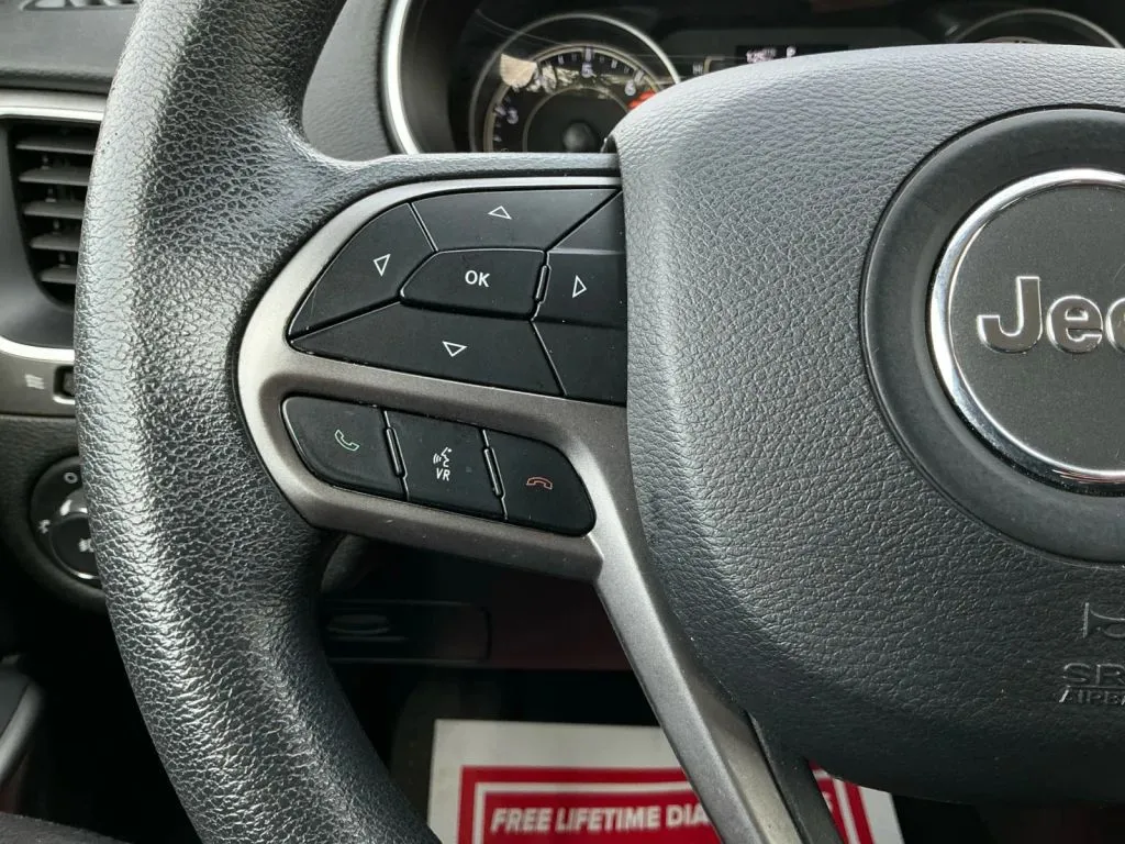Jeep Cherokee photo 26