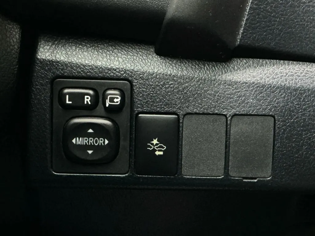 Toyota Corolla iM photo 34