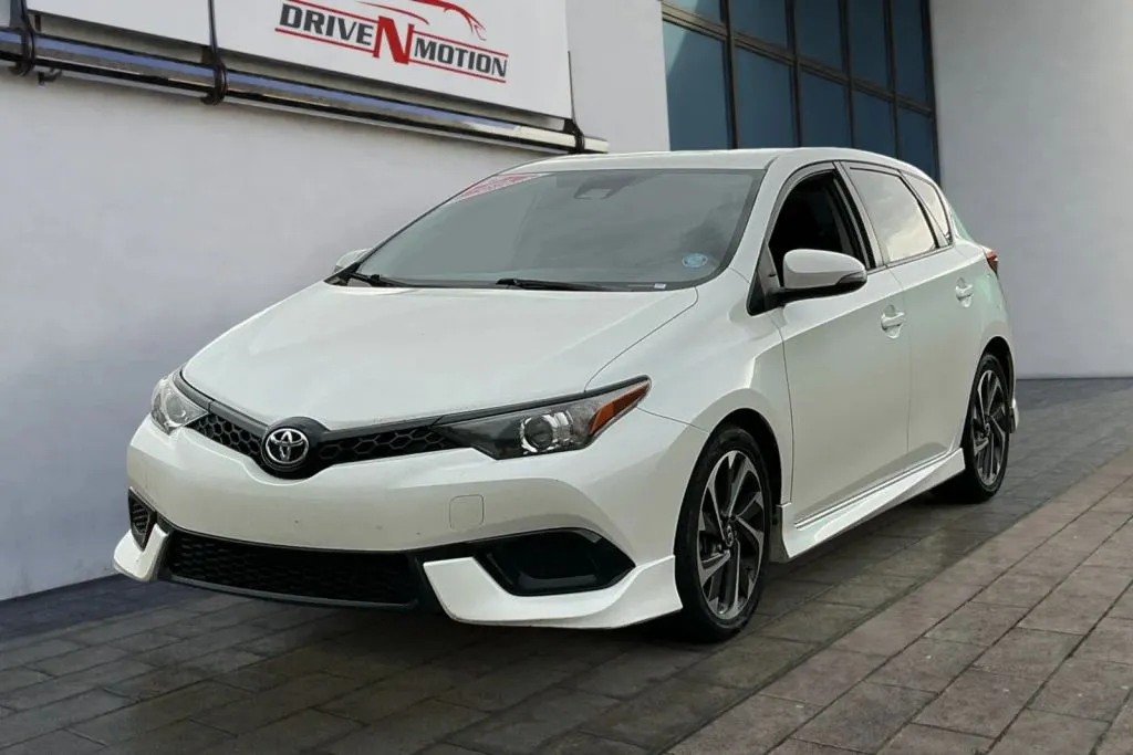Toyota Corolla iM photo 7
