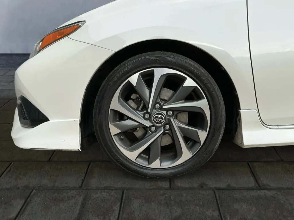 Toyota Corolla iM photo 25