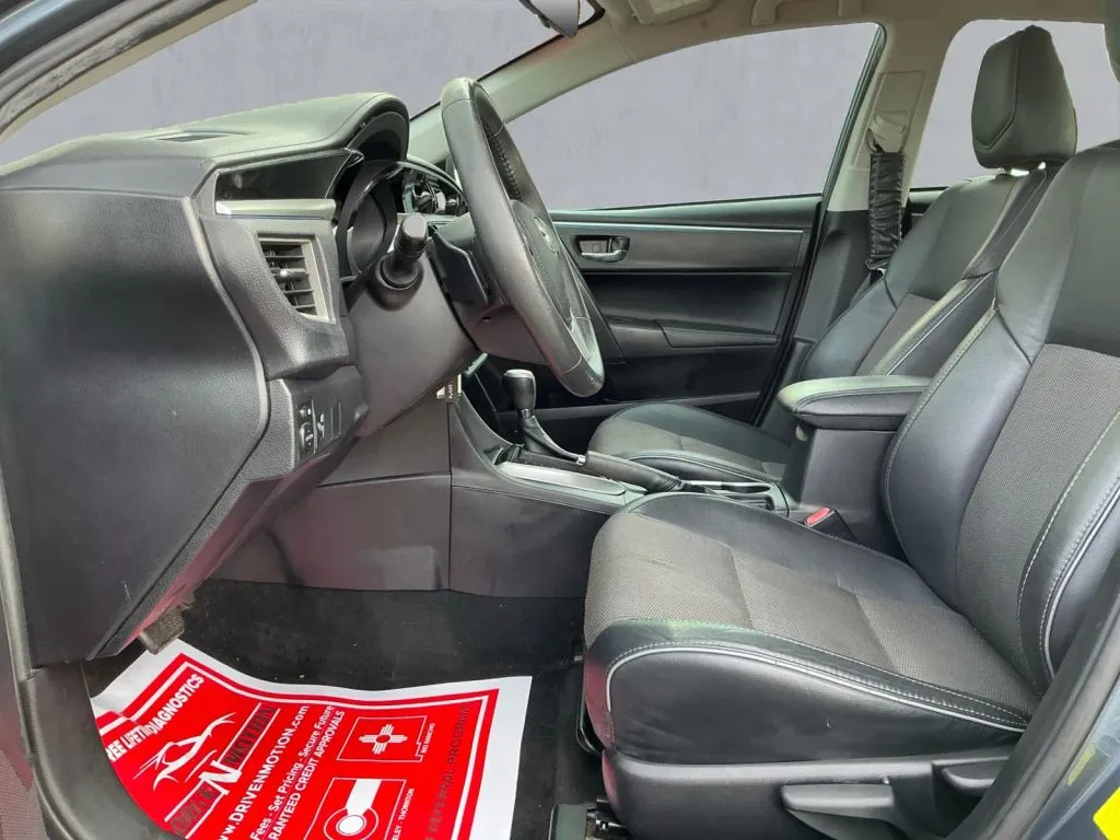 Toyota Corolla photo 12