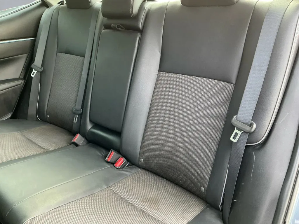 Toyota Corolla photo 15