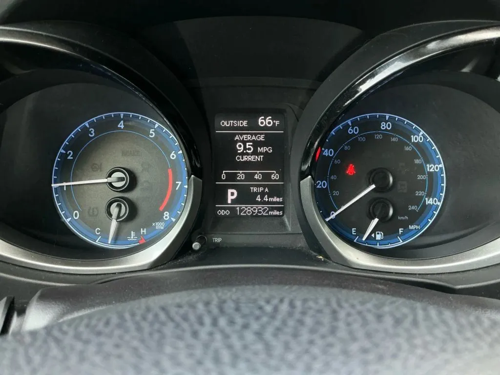 Toyota Corolla photo 25