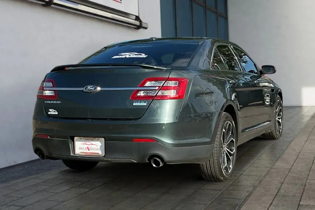 More photos of 2016 Ford Taurus SHO Sedan 4D at Drive N-Motion Greeley, CO