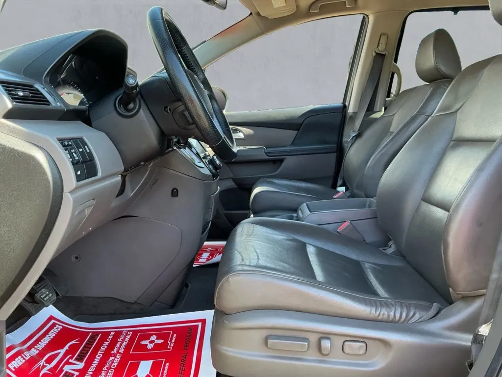 Honda Odyssey photo 12