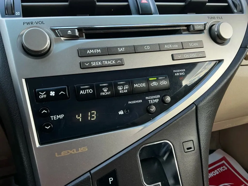 Lexus RX photo 30