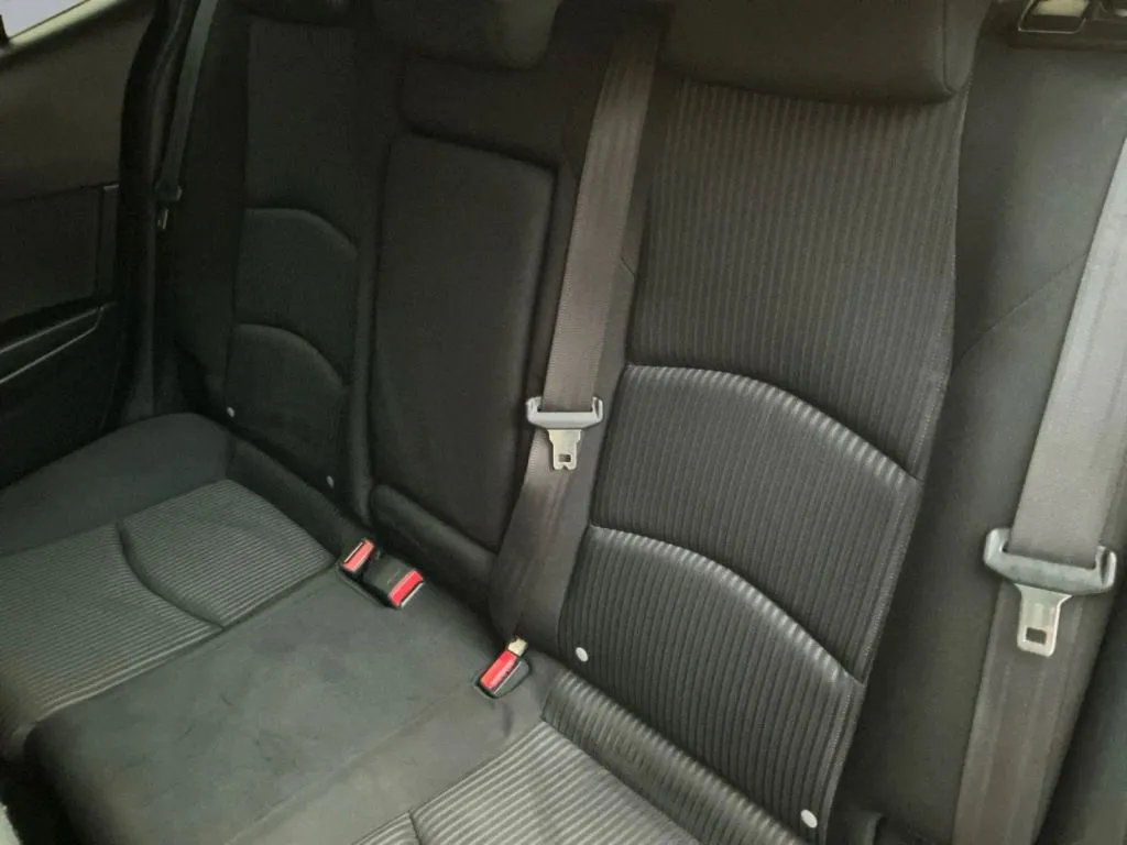 Mazda Mazda3 photo 15