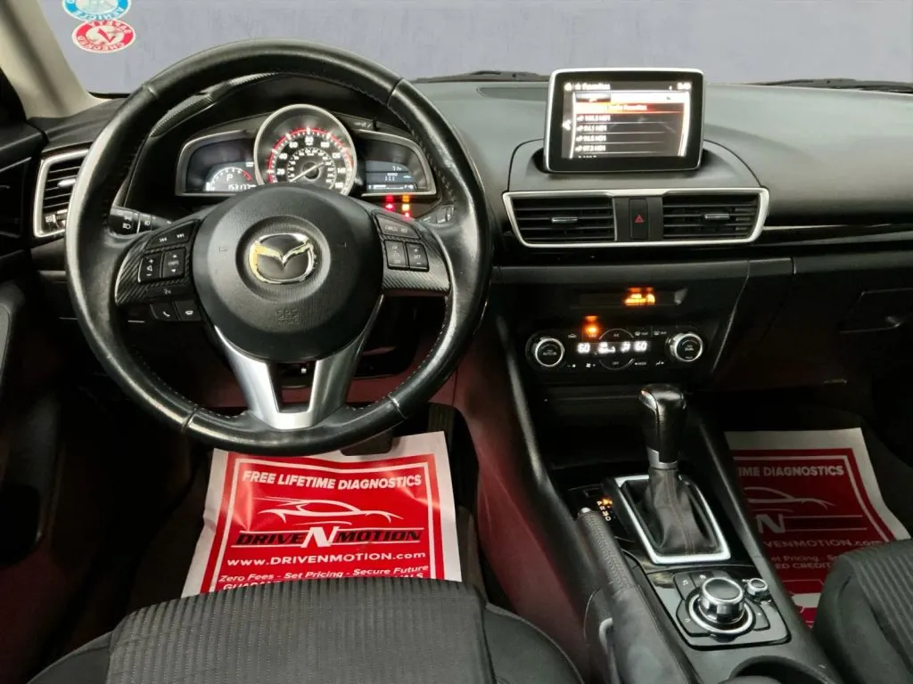 Mazda Mazda3 photo 16