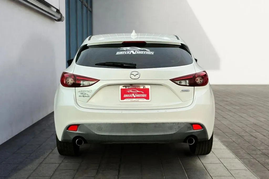 More photos of 2015 MAZDA MAZDA3 i Touring Hatchback 4D at Drive N-Motion Greeley, CO