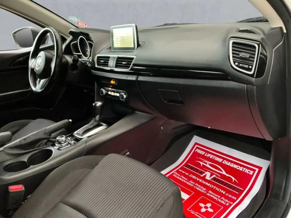 Mazda Mazda3 photo 20
